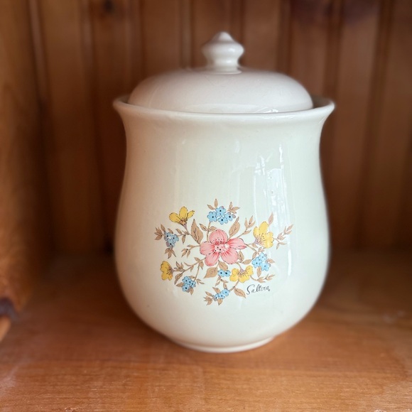 VINTAGE Saltera Floral Canister Set (3 Pieces) - Picture 5 of 5
